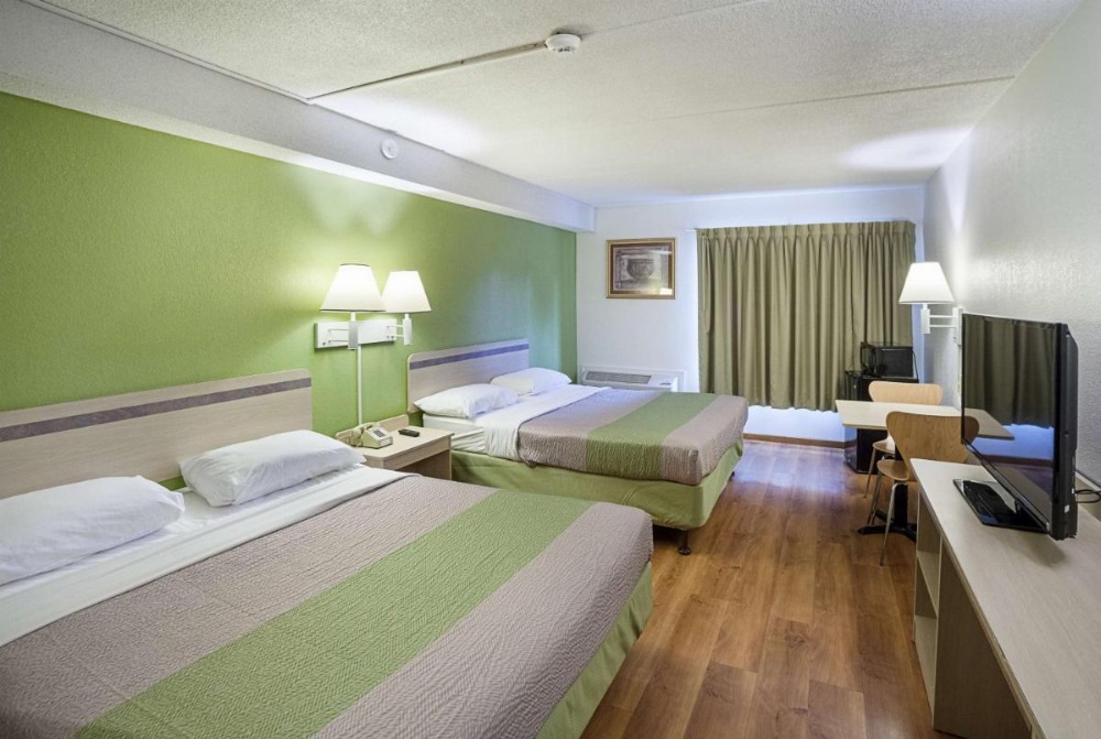 Room image 4